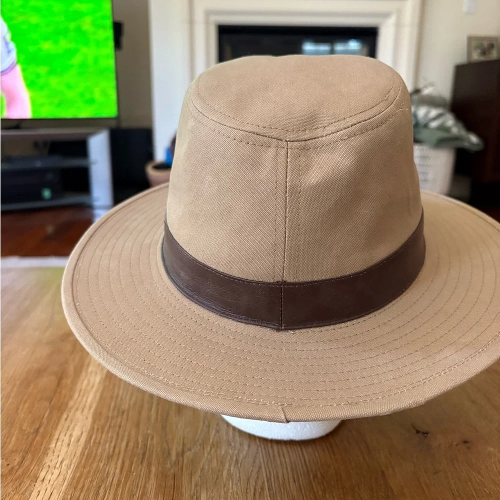 Unbranded Men's Tan Fedora with Brown Band